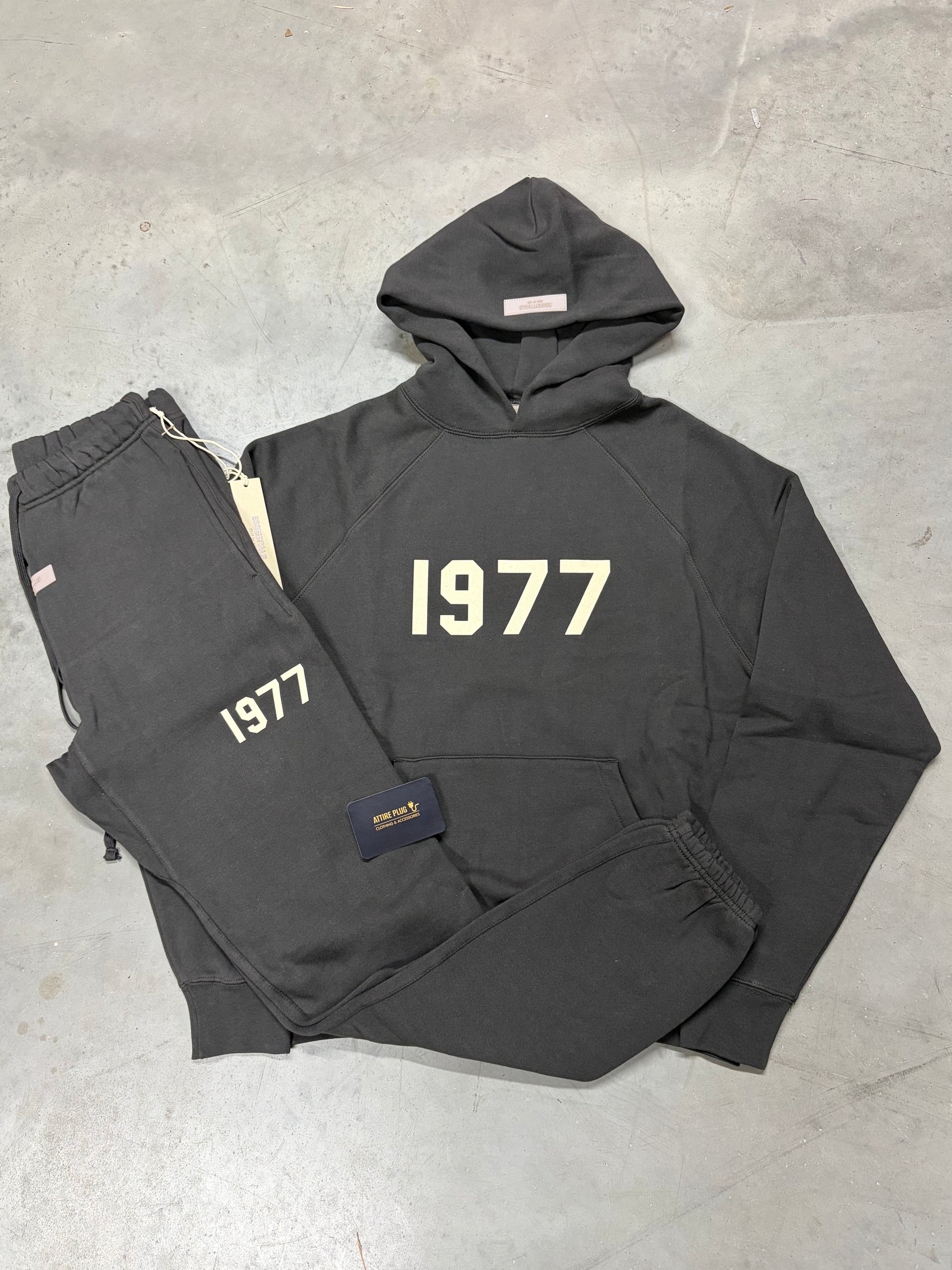 Essentials 1977 Iron Tracksuit Full Set Attire Plug essentials-1977-iron-tracksuit-full-set-attire-plug