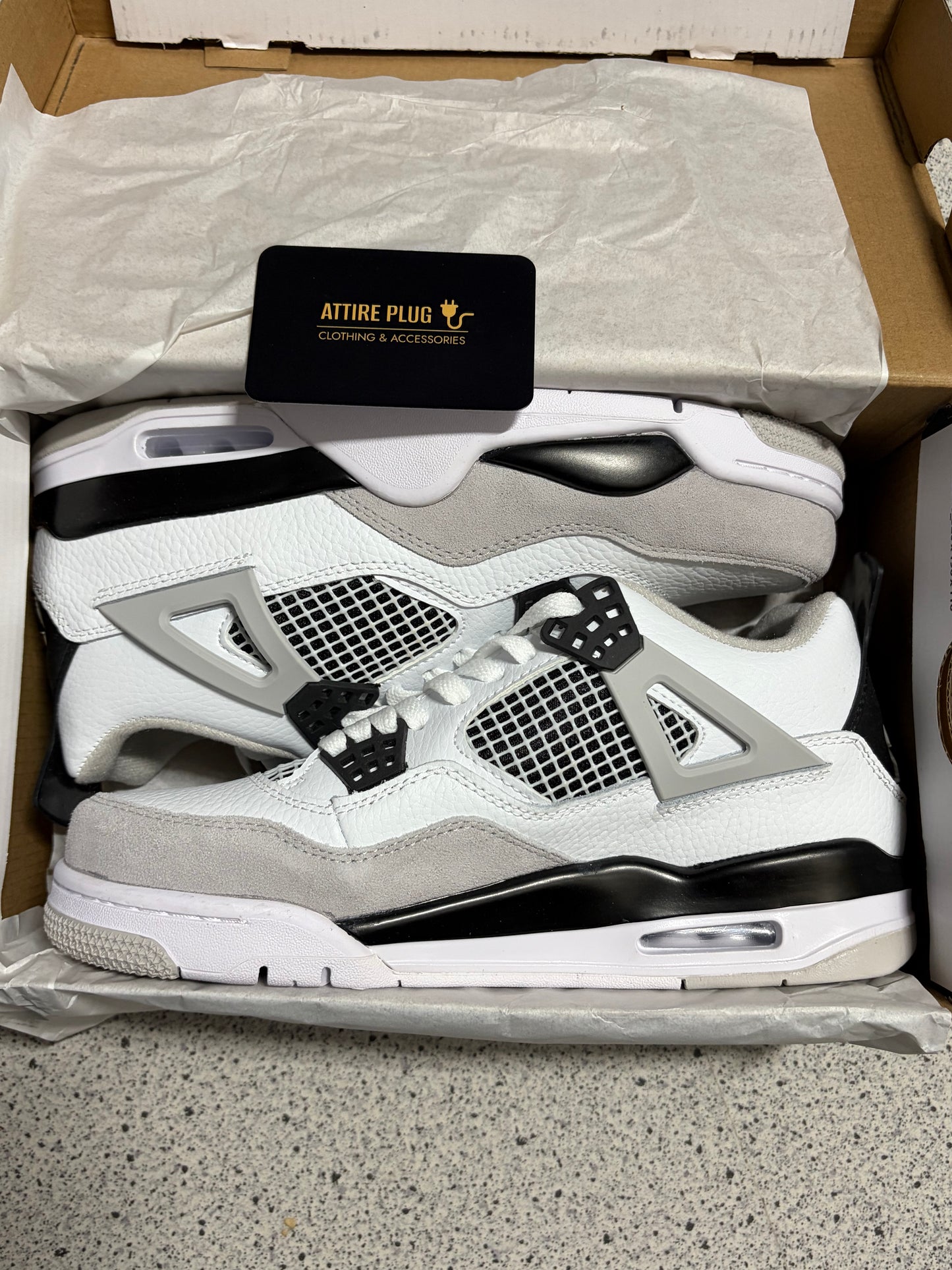 Jordan 4 Retro Trainers