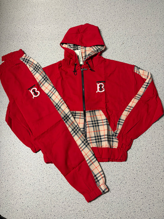 XL - Burberry Tracksuit Full Set - Women’s