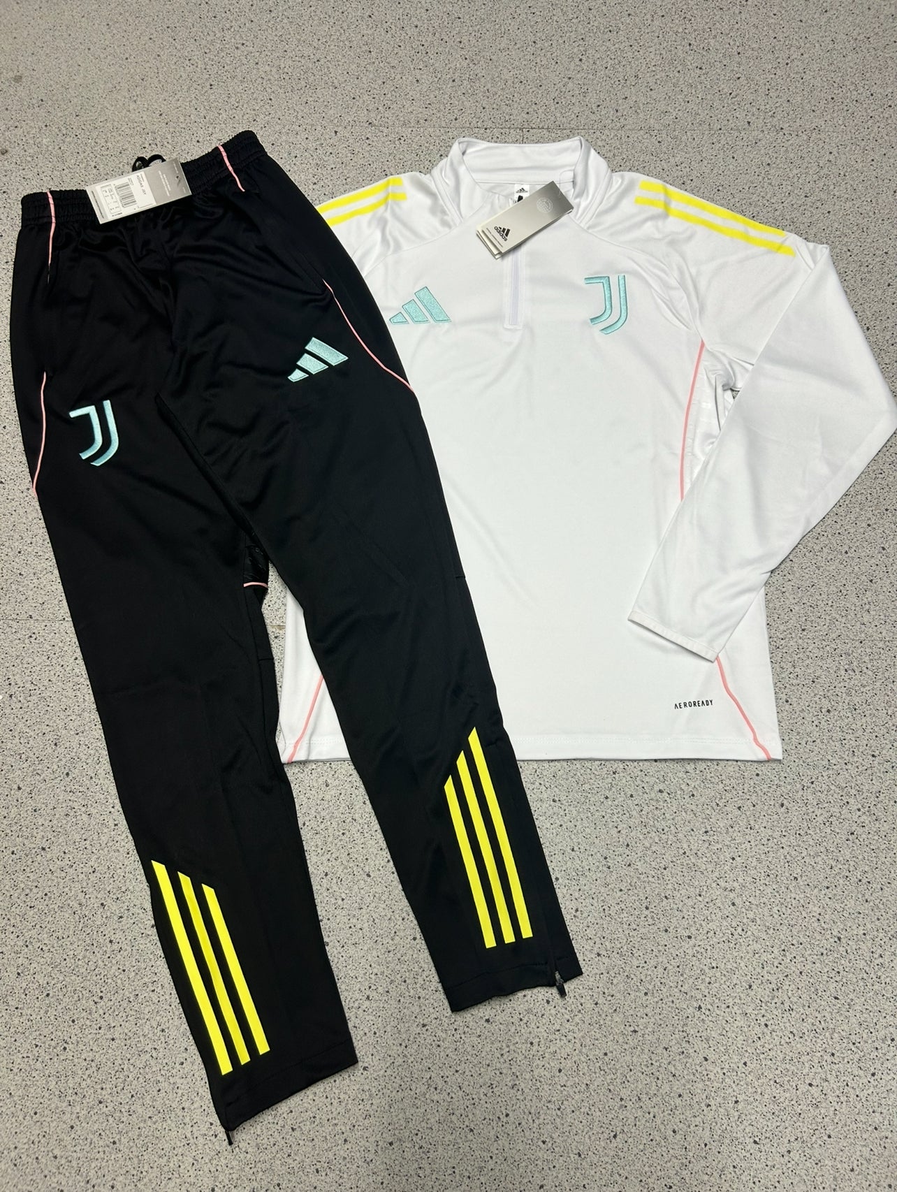 Adidas Juventus Tiro 25 Tracksuit