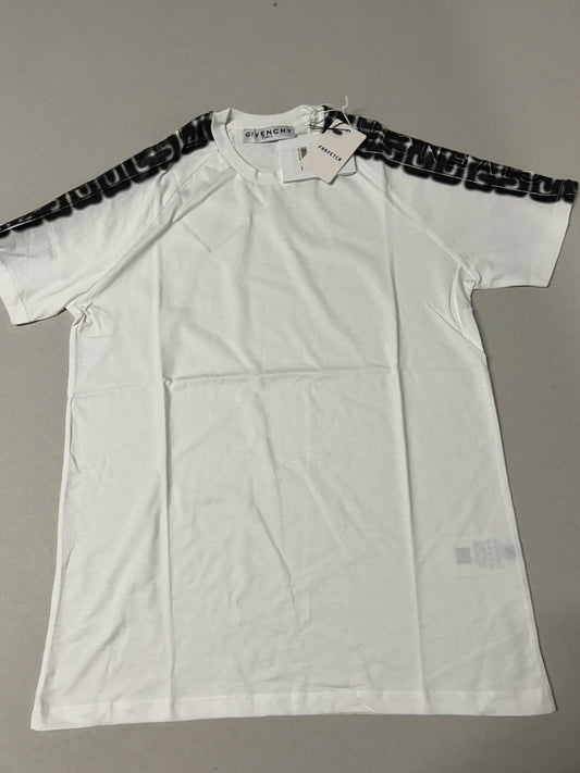 Givenchy T-Shirt